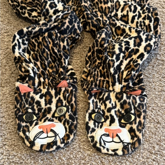 Women’s Leopard Print Onesie Pajamas small - Picture 3 of 6